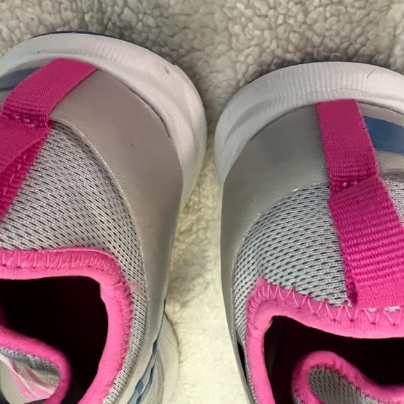 New balance sneakers size 5.5 - Picture 5 of 7